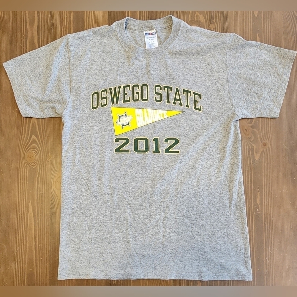 Oswego State Lakers College 2012 Graduate T-Shirt SUNY Oswego NY Mens Sz Medium